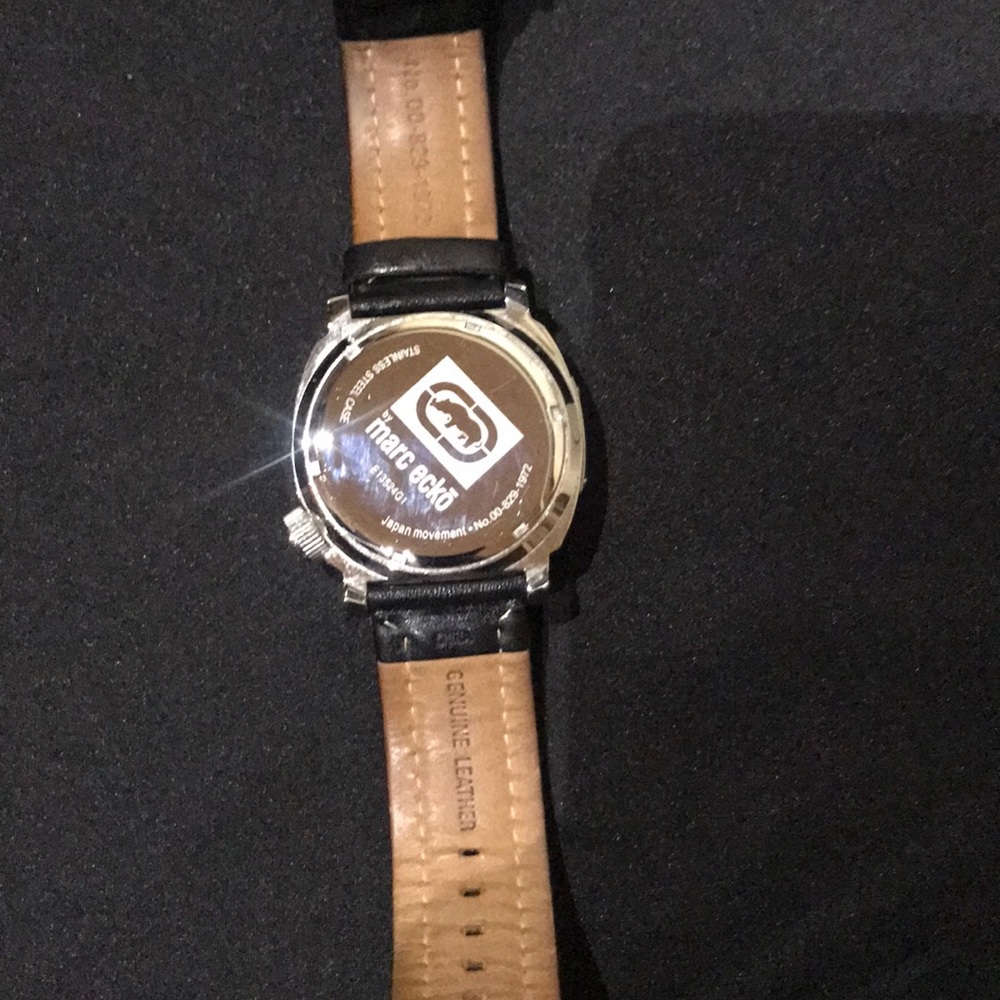 Watch - Picture 3 of 5